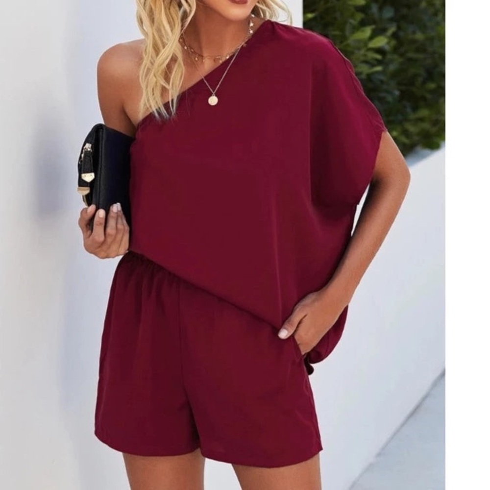 Miss Sparkling One Shoulder Romper